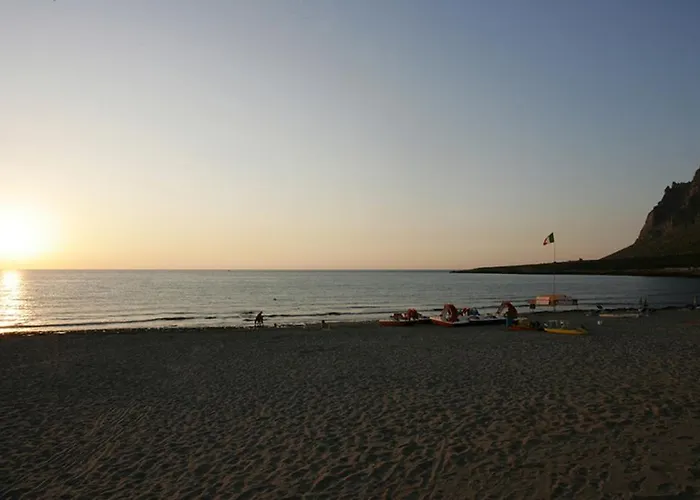 Baia Di Cornino Villa *