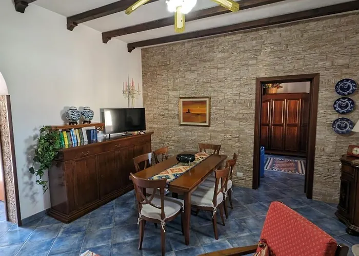 Baia Di Cornino Villa *